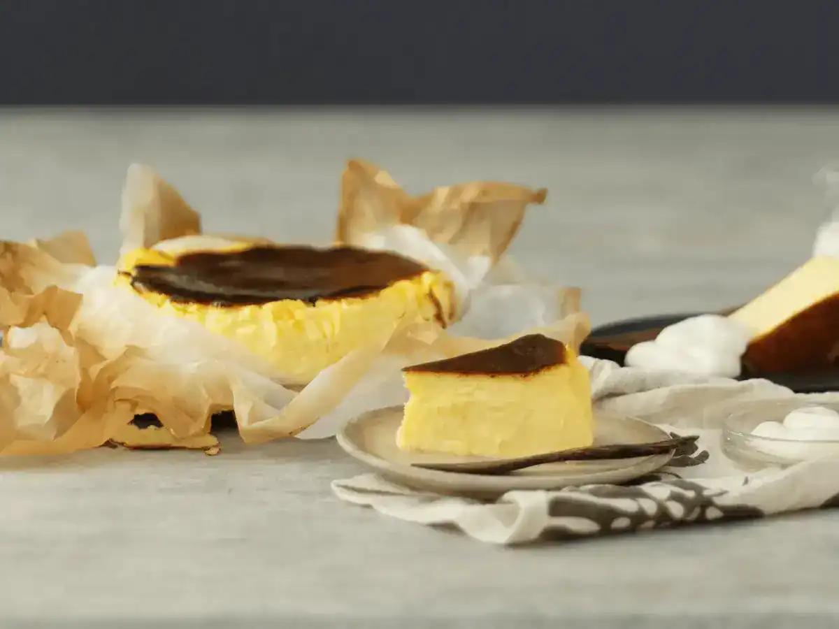 Burnt Basque Cheesecake - Emborg 