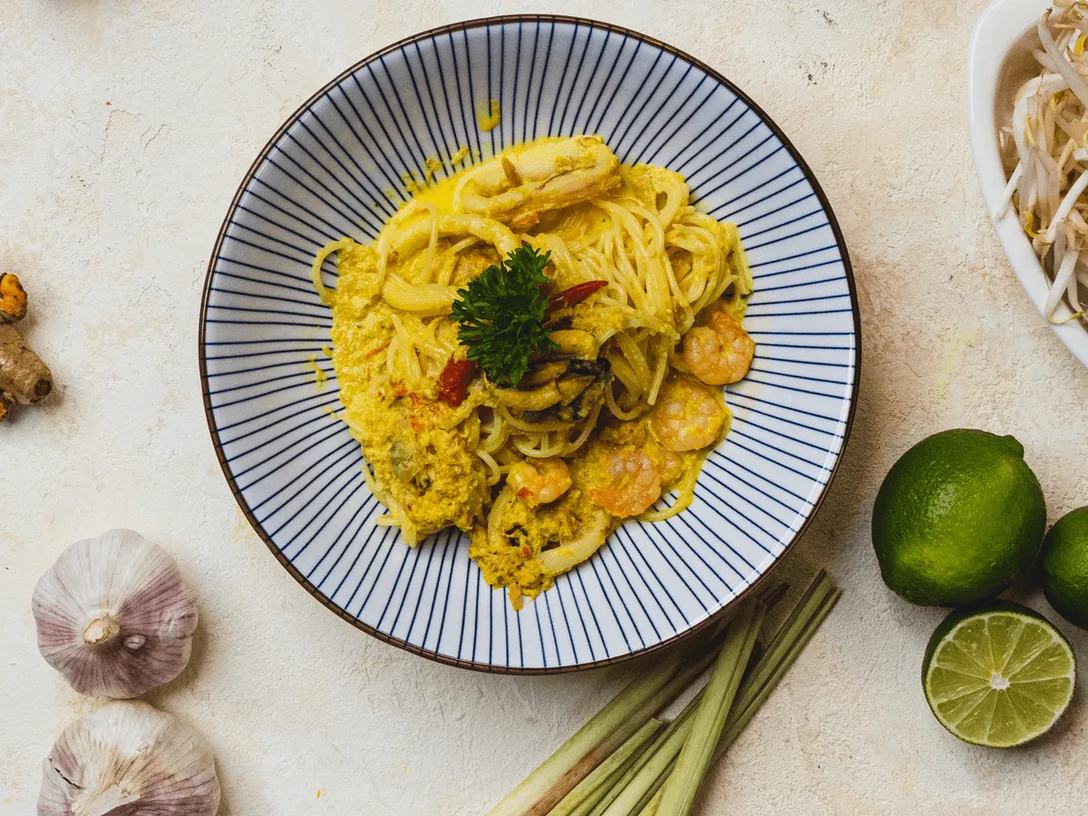 Creamy Seafood Laksa Pasta - Emborg Singapore