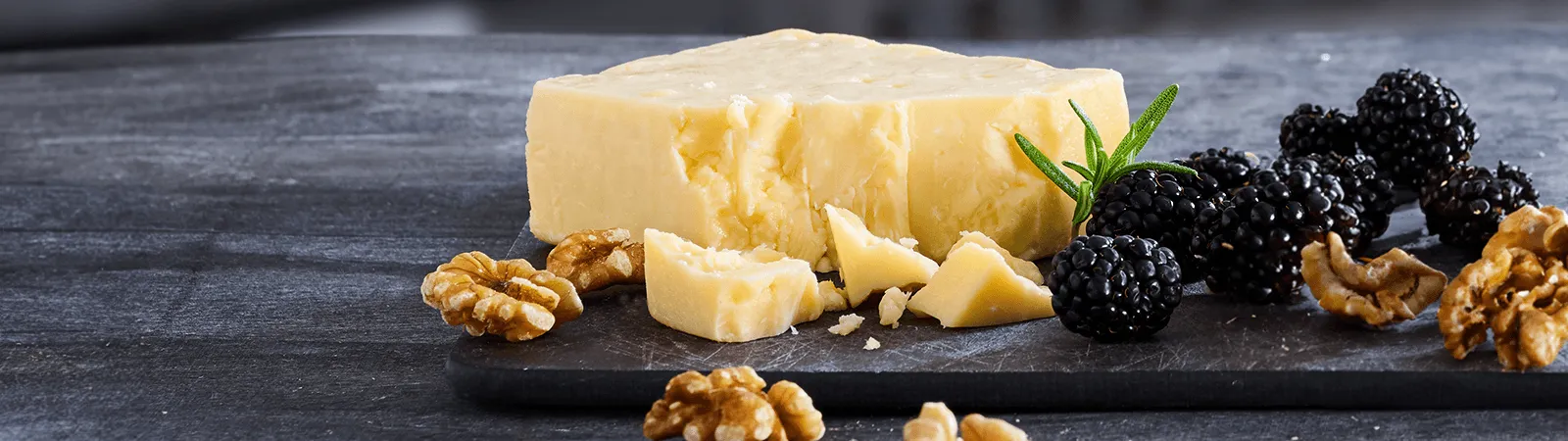 Mature Cheddar Block - Emborg