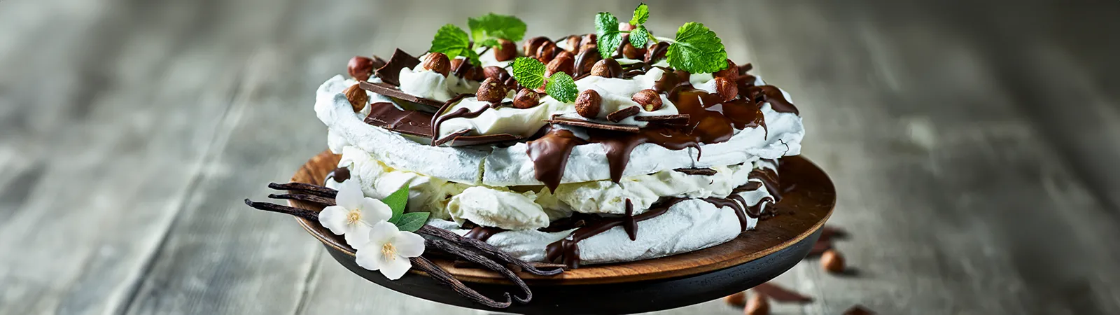 Vanilla Whip Topping - Emborg Philippines