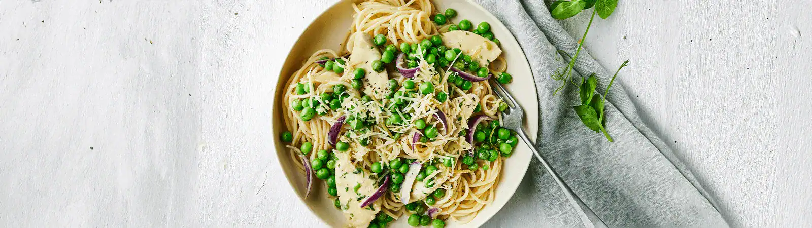 Creamy Pasta with Chicken, Peas and Cheese - Emborg Singapore
