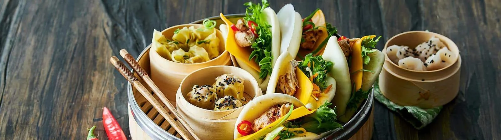 Bao Buns with Chicken and Cheddar - Emborg 