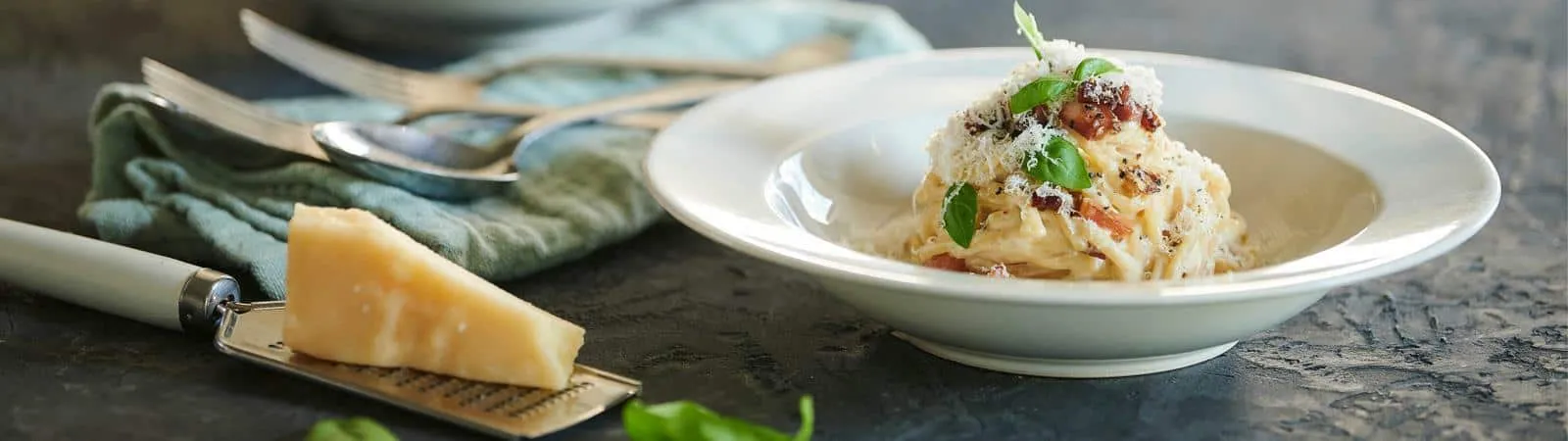 Creamy Pasta Carbonara with Mushrooms - Emborg Malaysia