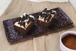 Oreo Cheesecake Brownies - Emborg 