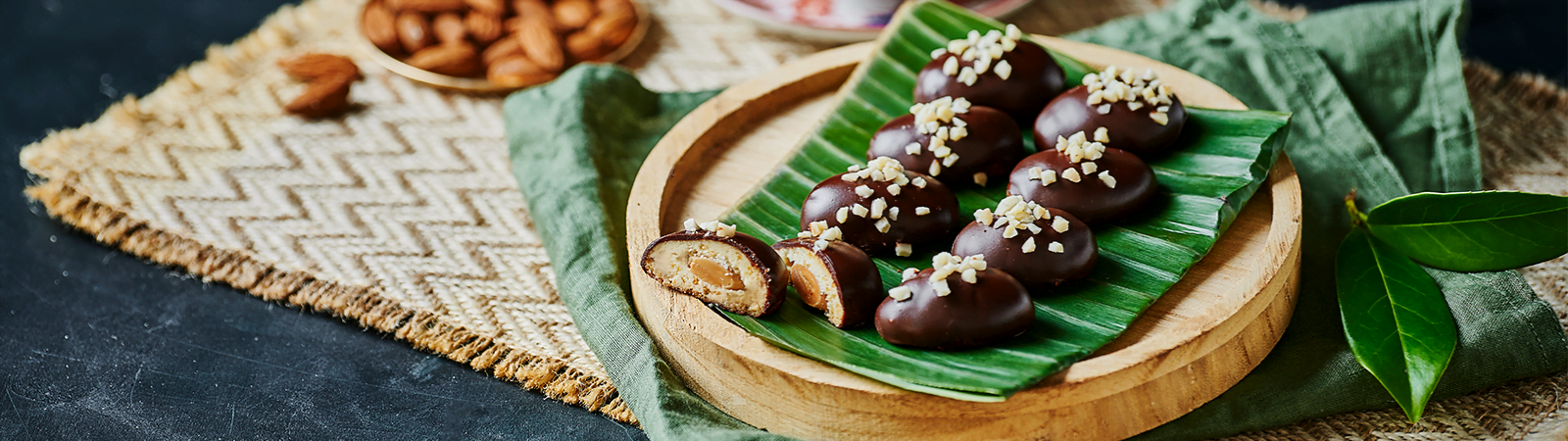 Sweet Almond London Cookies Recipe - Emborg Singapore