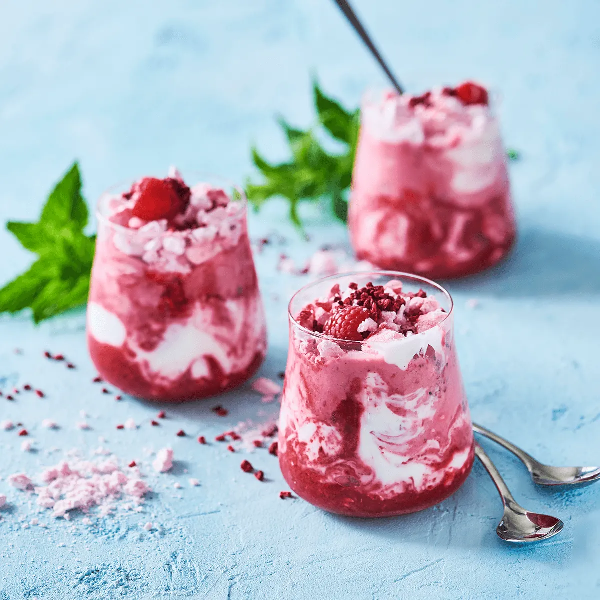 10-Minutes Raspberry Parfait - Emborg New Zealand