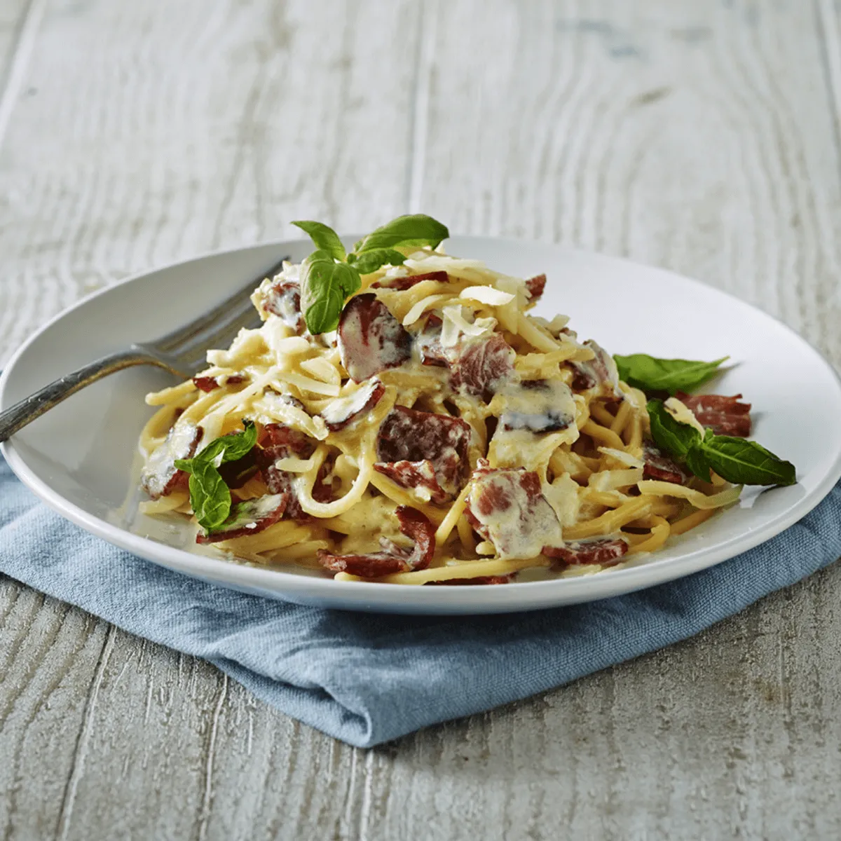 Creamy Spaghetti Carbonara Recipe - Emborg Singapore