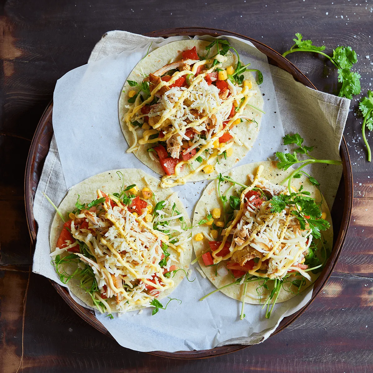 Soft Tacos with Shredded Cheese - Emborg 