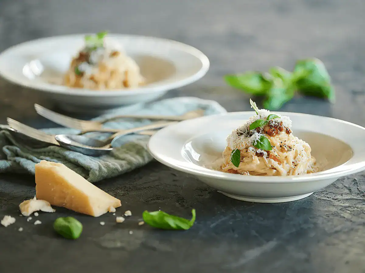 Creamy Pasta Carbonara with Mushrooms - Emborg Malaysia