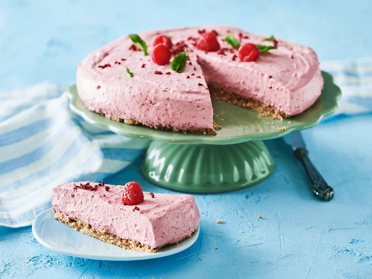 Delicious Raspberry Cheesecake - Emborg