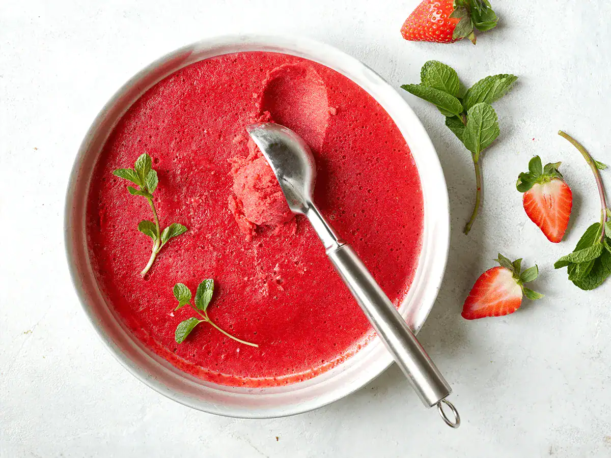 Frozen Strawberry Yogurt - Emborg Singapore