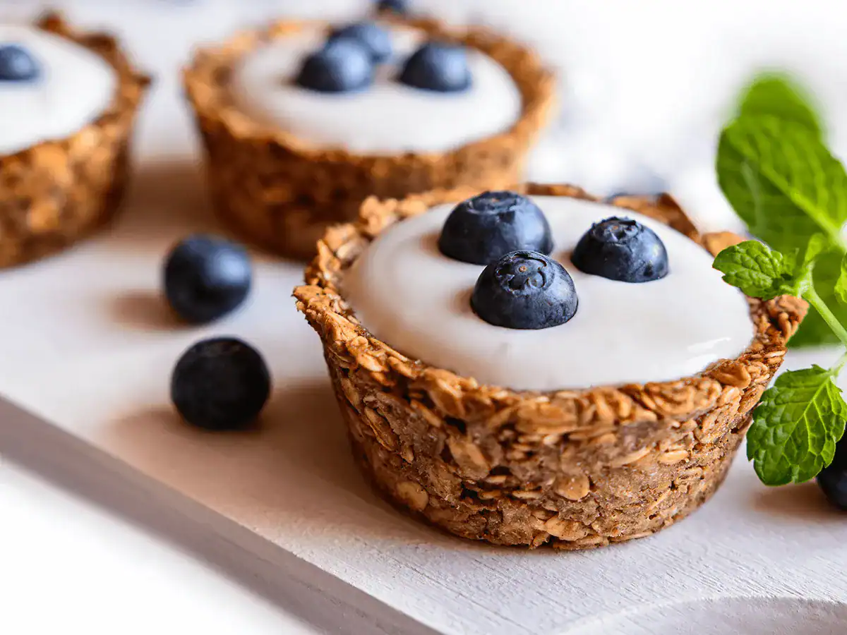 Granola Yogurt Tarts - Emborg
