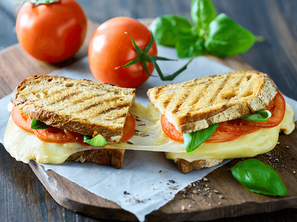 Mozzarella Sandwich with Pesto - Emborg Malaysia