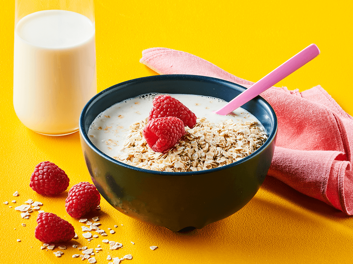 Quick Oats with Raspberries and Fresh Milk - Emborg Singapore