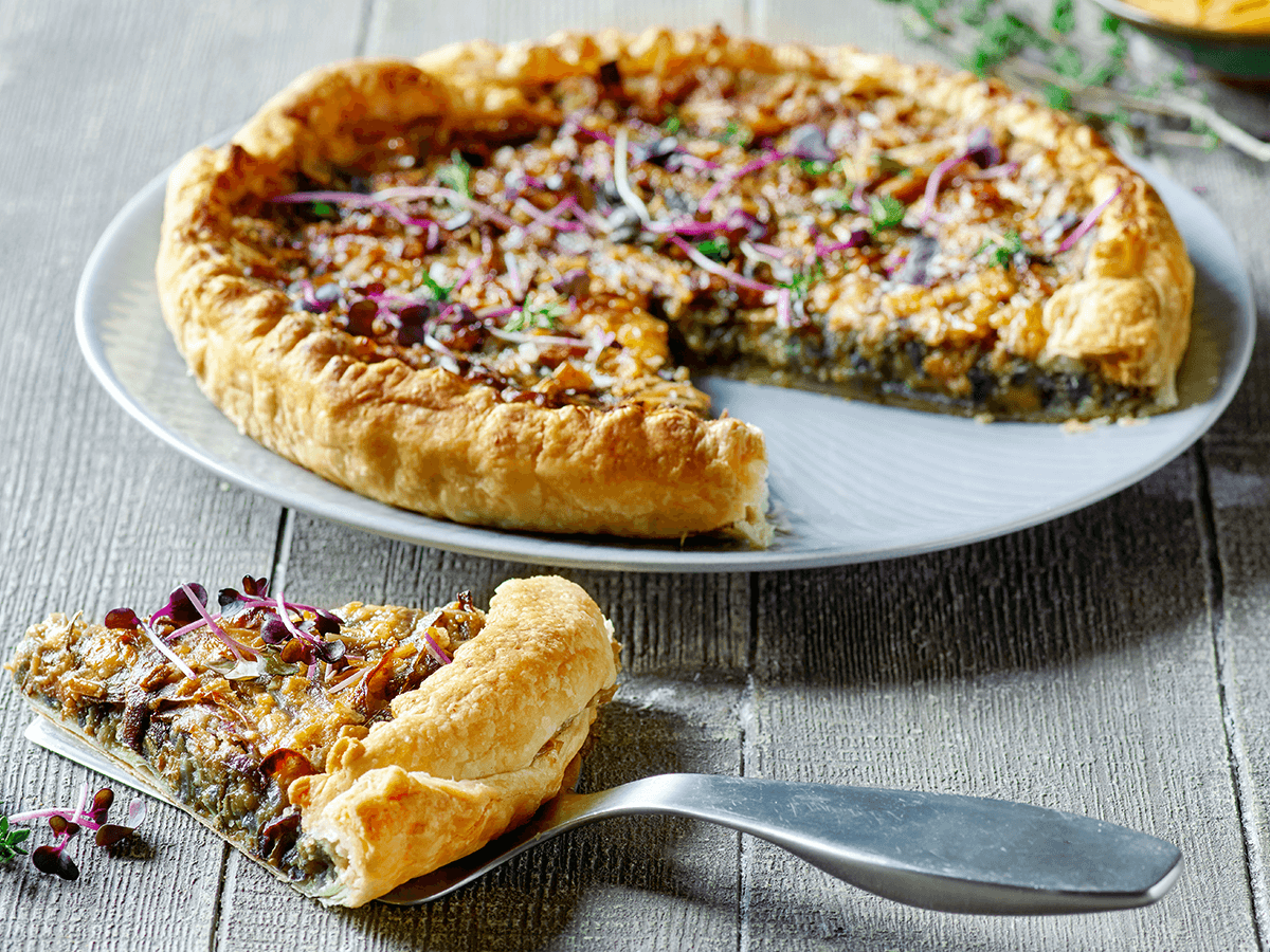 Vegan Onion Tart with plant-based Cheddar - Emborg Malaysia