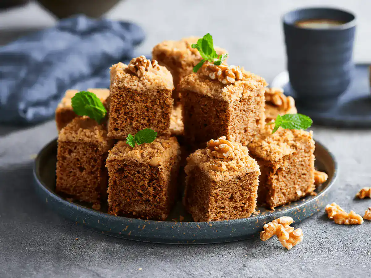 Walnut and Maple Syrup Cake - Emborg 