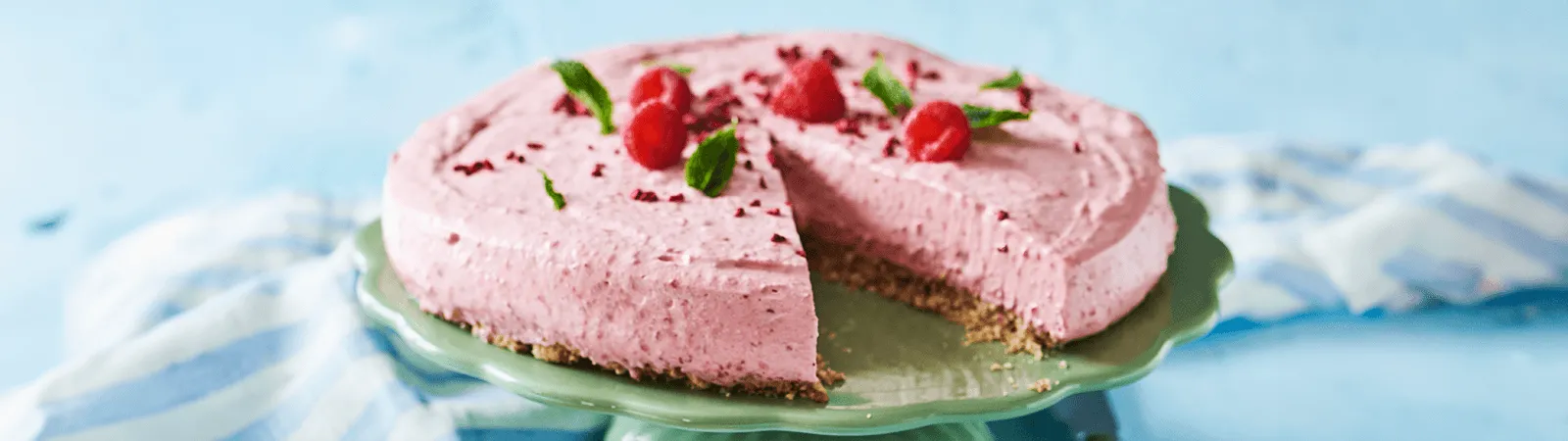 Delicious Raspberry Cheesecake - Emborg