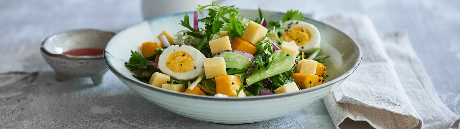 Salad with Cheese &amp; Mango - Emborg 