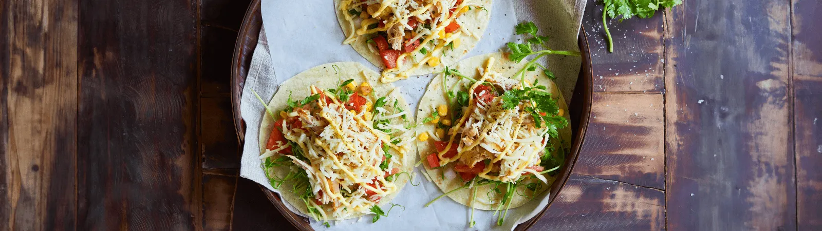 Soft Tacos with Shredded Cheese - Emborg 