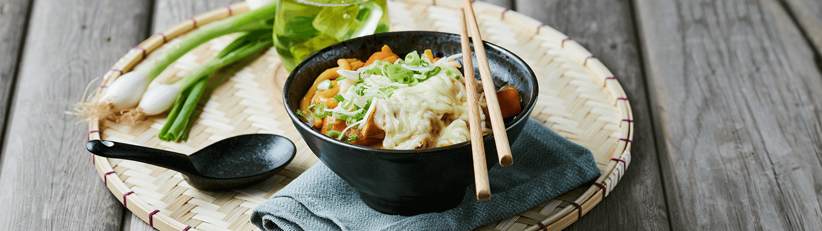 Cheesy Creamy Curry Udon - Emborg