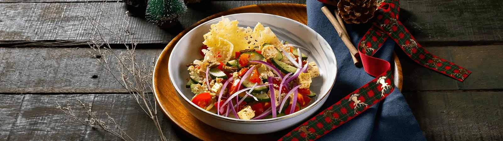 Greek Salad with Cheese Crisps - Emborg 