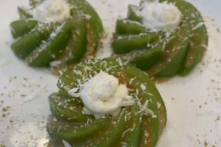 Steamed Pandan Caramel Kaswi Cheese ‘Leleh’ - Emborg 