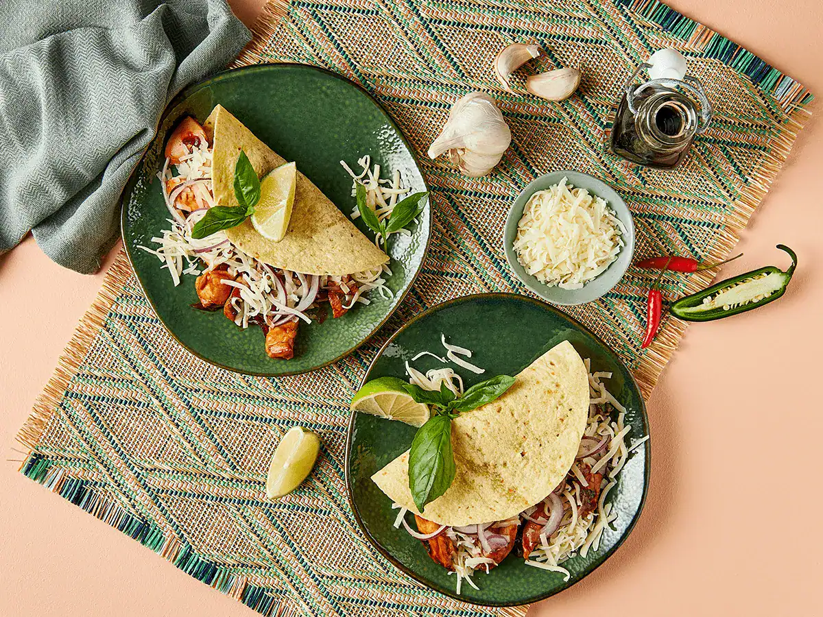 Pad Krapow Gai &amp; Cheese Wrap - Emborg 