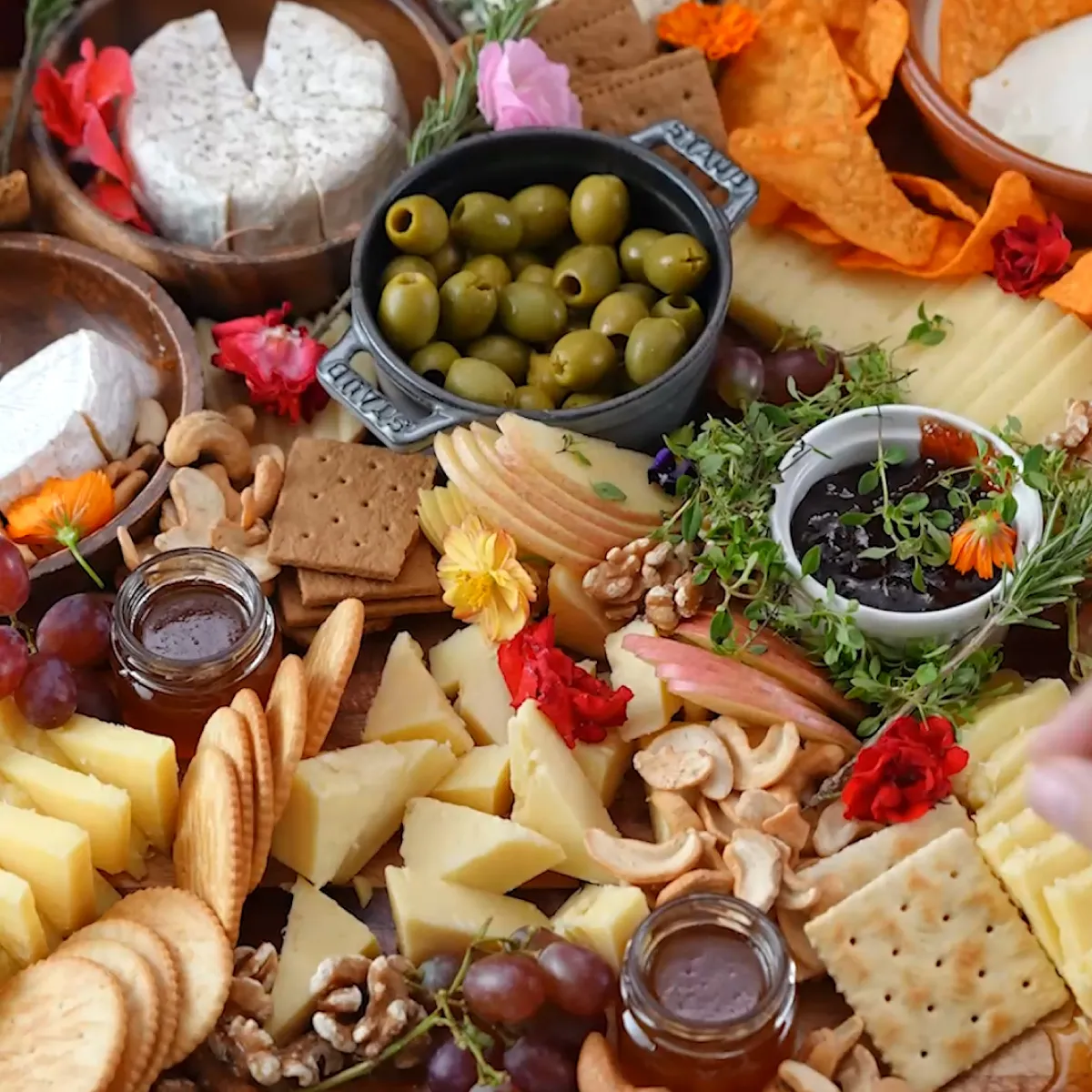 Ultimate Cheese Board - Emborg Malaysia