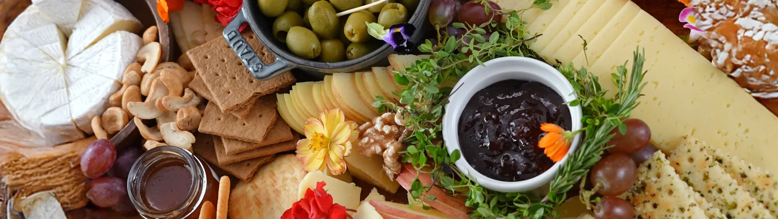 Ultimate Cheese Board - Emborg Malaysia