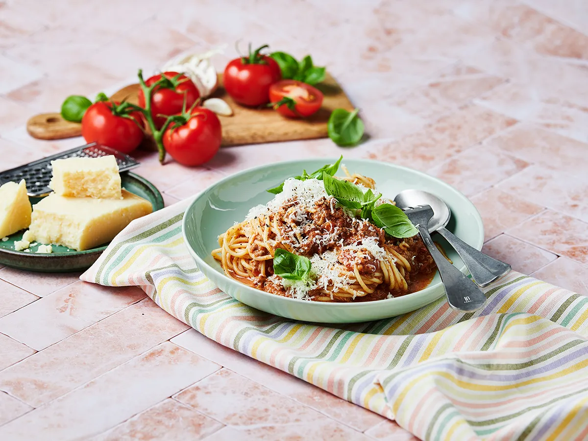 Classic Spaghetti Recipe  - Emborg 