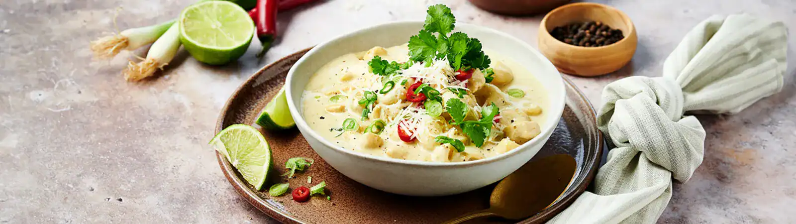 Thai Green Curry Pasta - Emborg