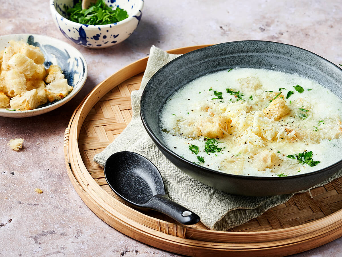 Italian Egg Drop Soup (Stracciatella Soup) - Emborg