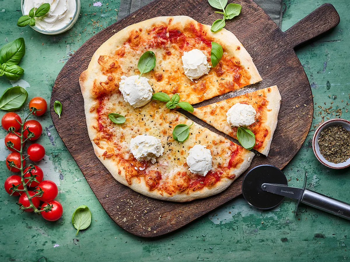 Extra Creamy Pizza Margherita - Emborg Malaysia