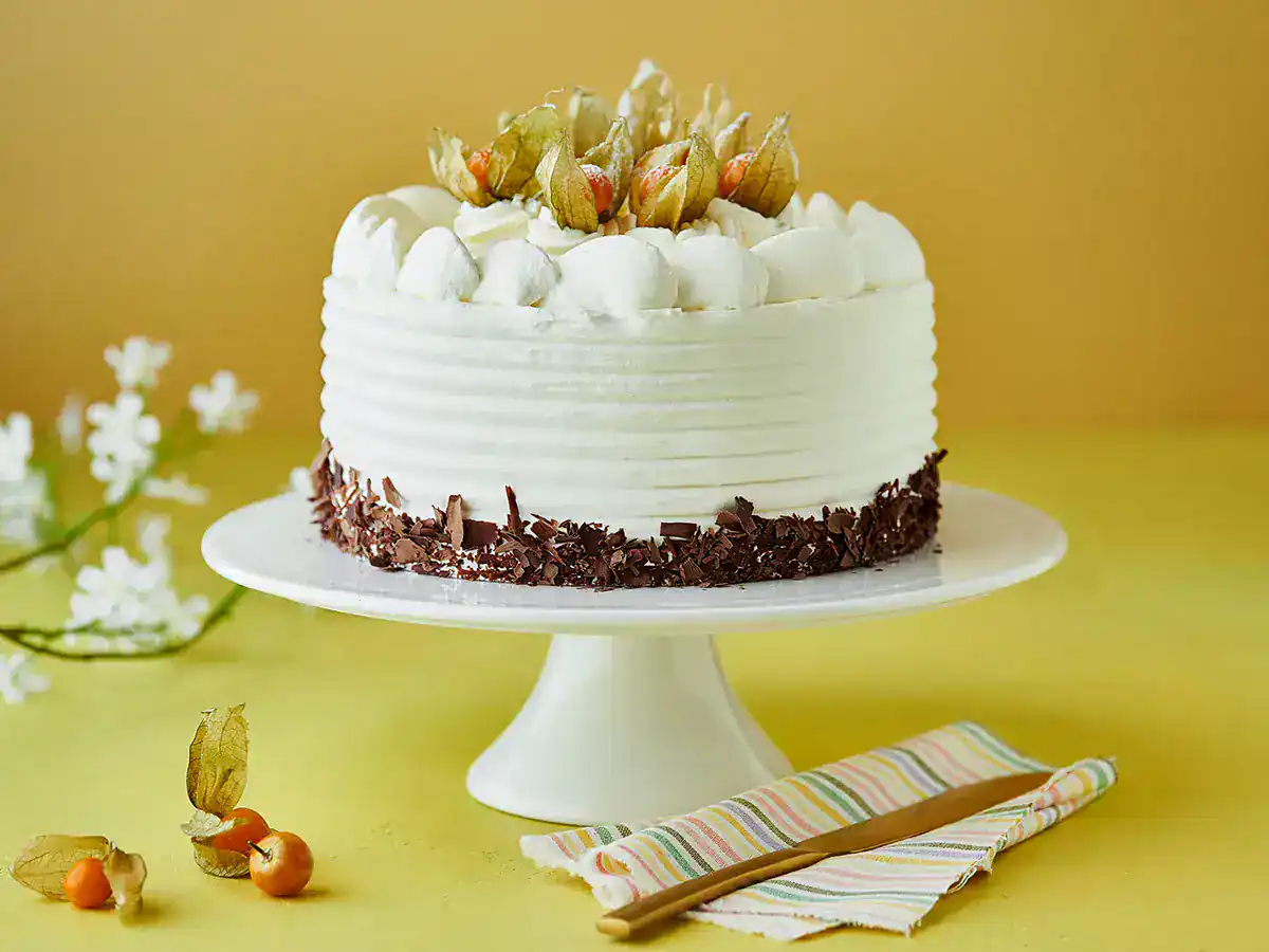 The Ultimate Mango Cream Cake - Emborg Philippines