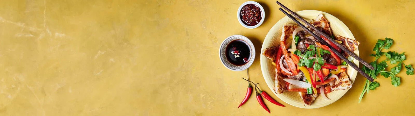 Phở xào bò phô mai - Emborg 