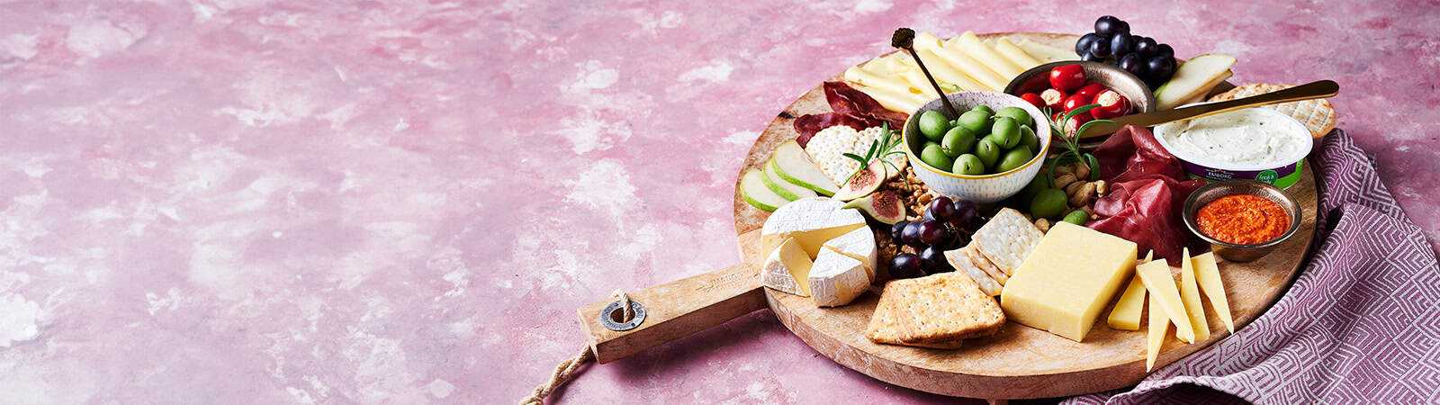 Easy Cheese Board - Emborg Malaysia