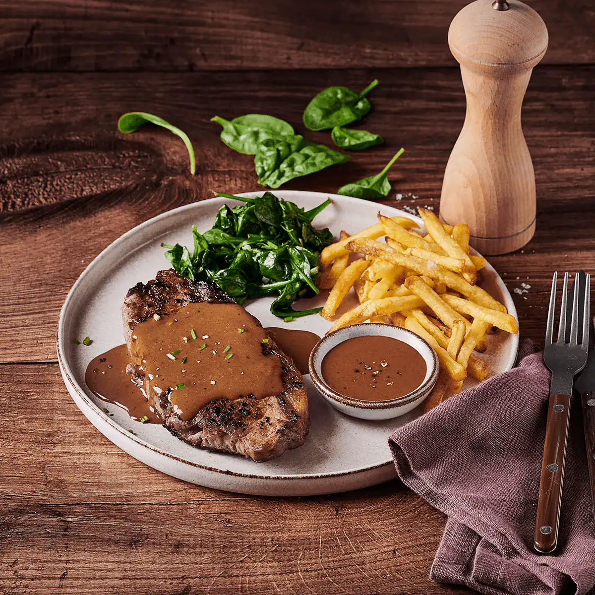 Steak with Creamy Pepper Sauce - Emborg 