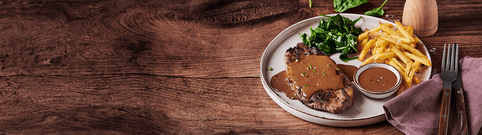 Steak with Creamy Pepper Sauce - Emborg